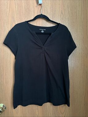 Westbound Black Short-Sleeve V-Notch Tee